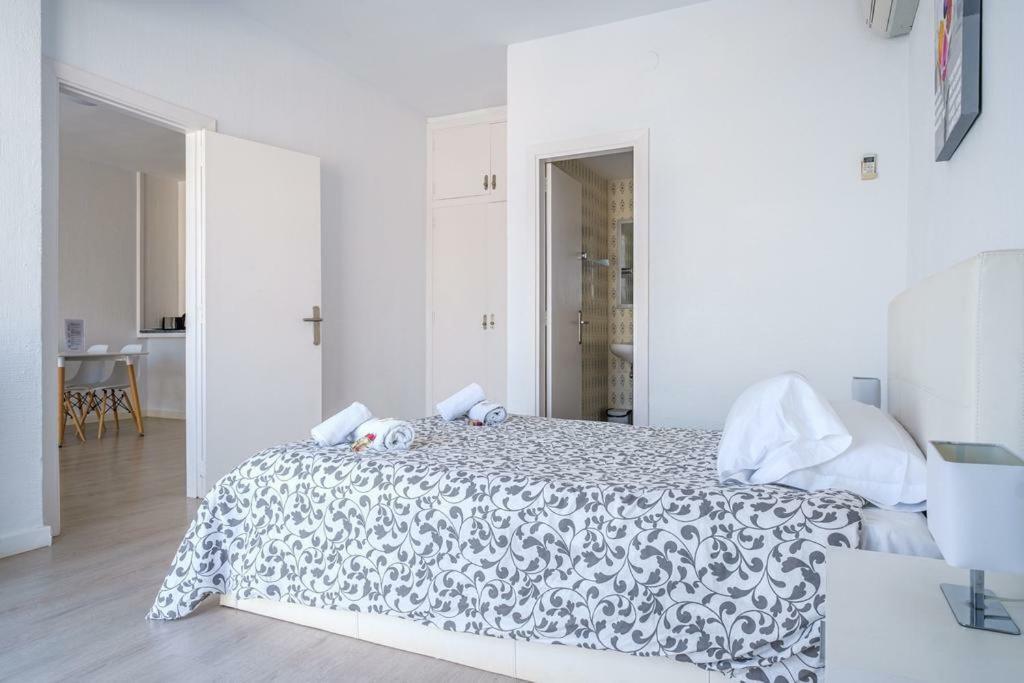 Jacaranda Apartments & Studios Es Cana Екстериор снимка