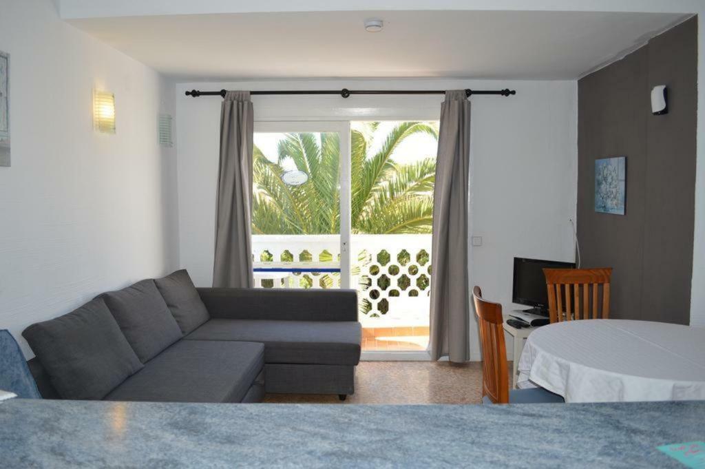 Jacaranda Apartments & Studios Es Cana Екстериор снимка