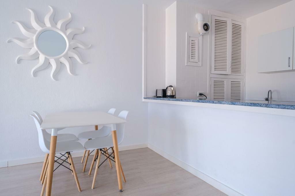 Jacaranda Apartments & Studios Es Cana Екстериор снимка