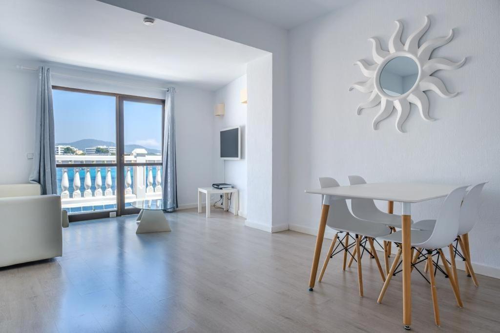 Jacaranda Apartments & Studios Es Cana Екстериор снимка