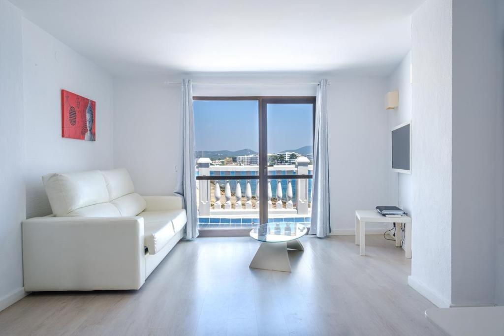Jacaranda Apartments & Studios Es Cana Екстериор снимка